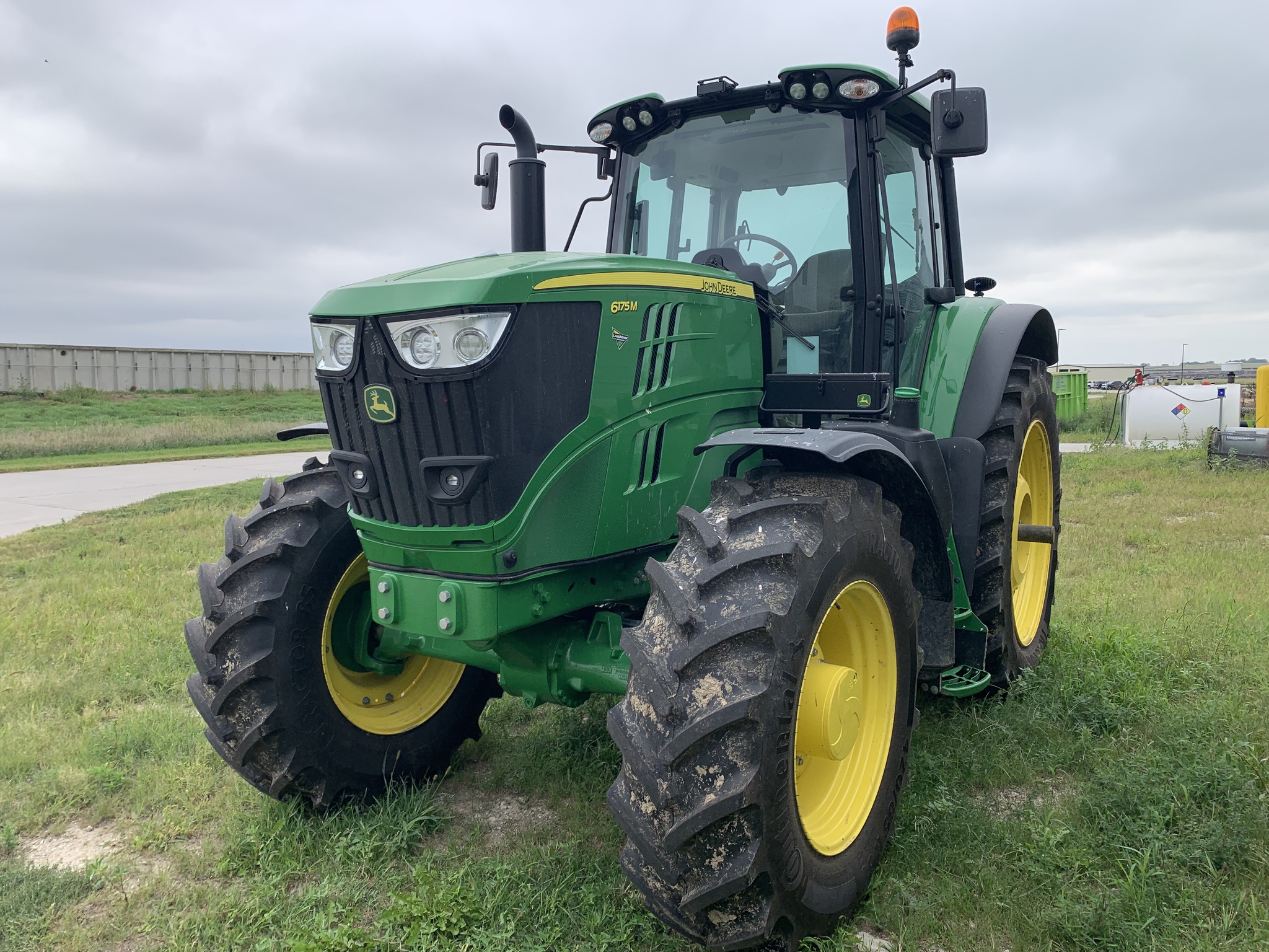 2024 John Deere 6175M Image 3
