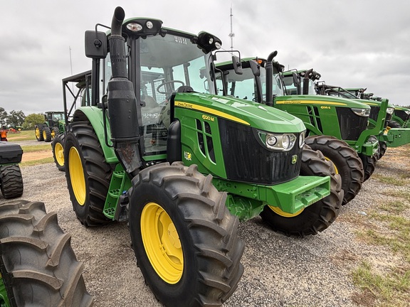 2024 John Deere 6120M-2
