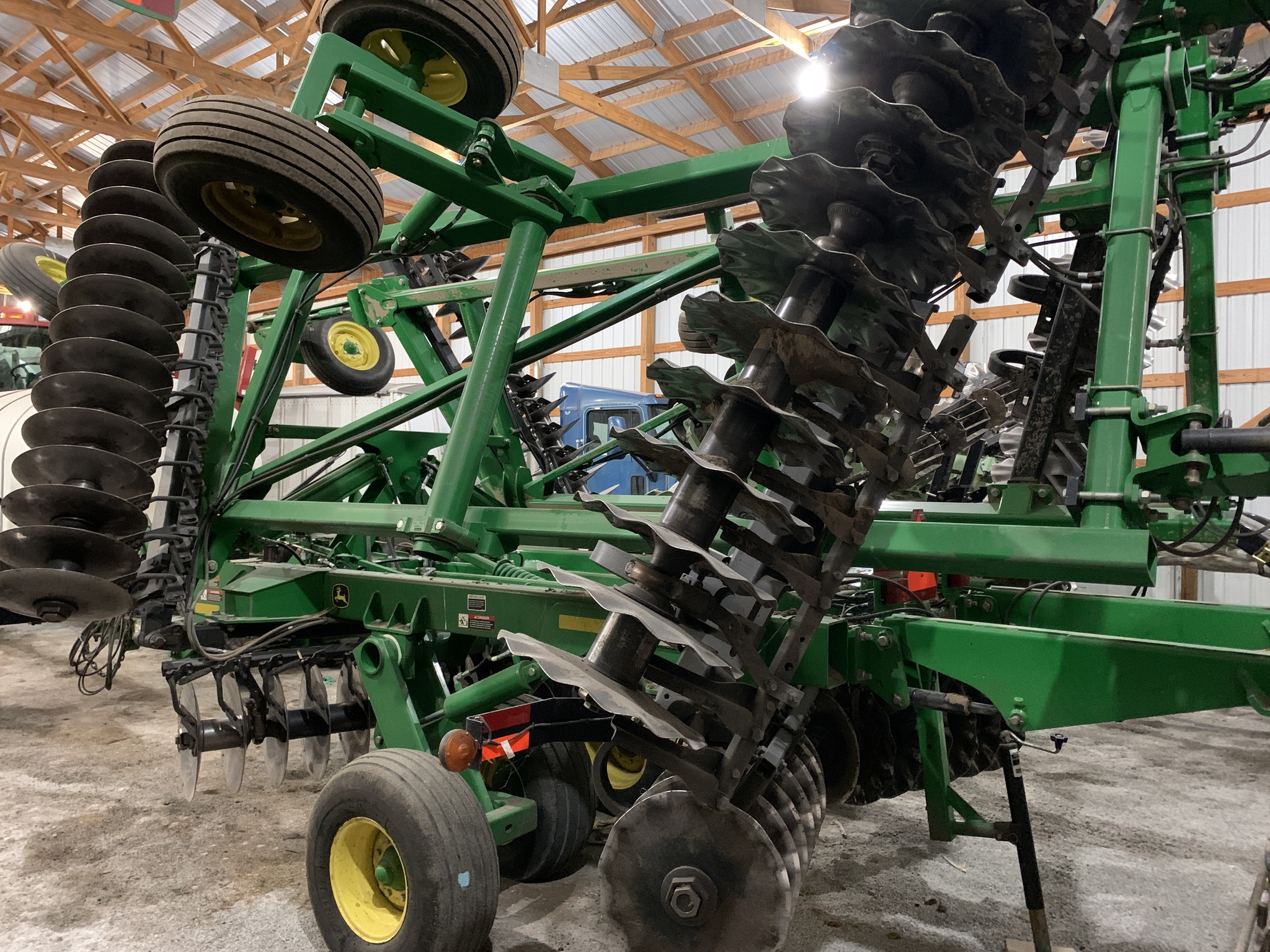 2013 John Deere 2623VT Image 3