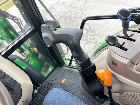 2024 John-Deere 5100E