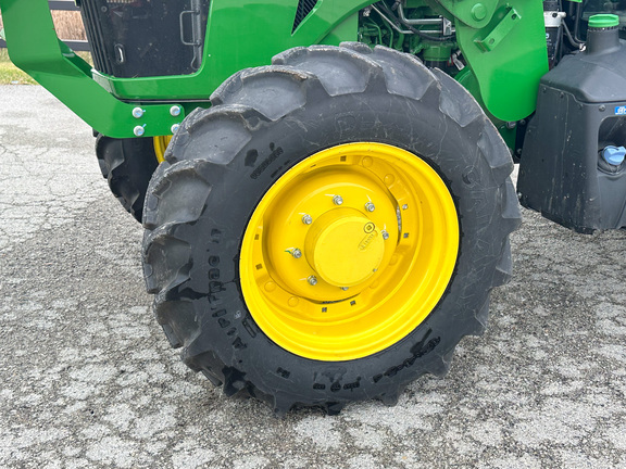 2024 John-Deere 5100E