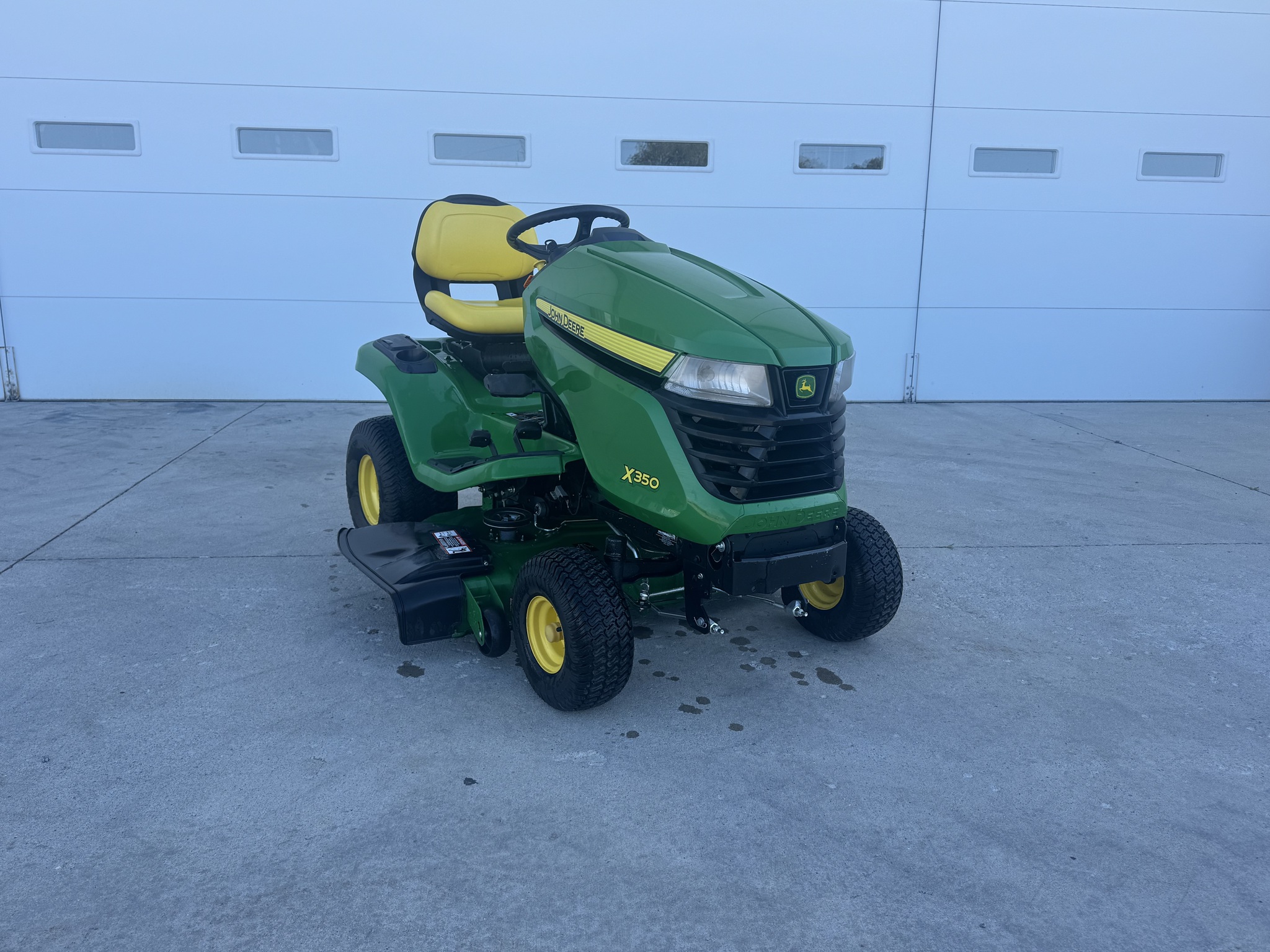 2023 John Deere X350 Image 1