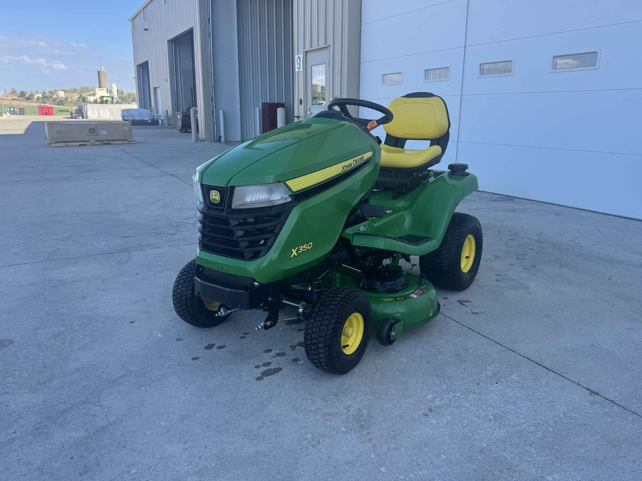 2023 John Deere X350 Image 2