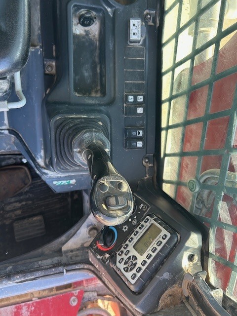 2018 Takeuchi TL12R-2 Image 10