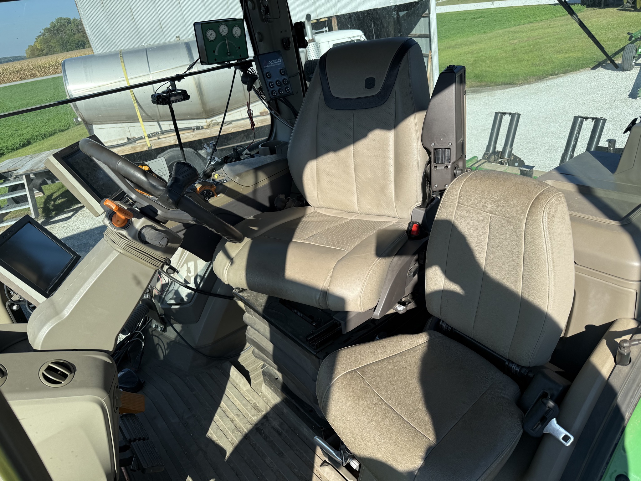 2020 John Deere 8RX 370 Image 4