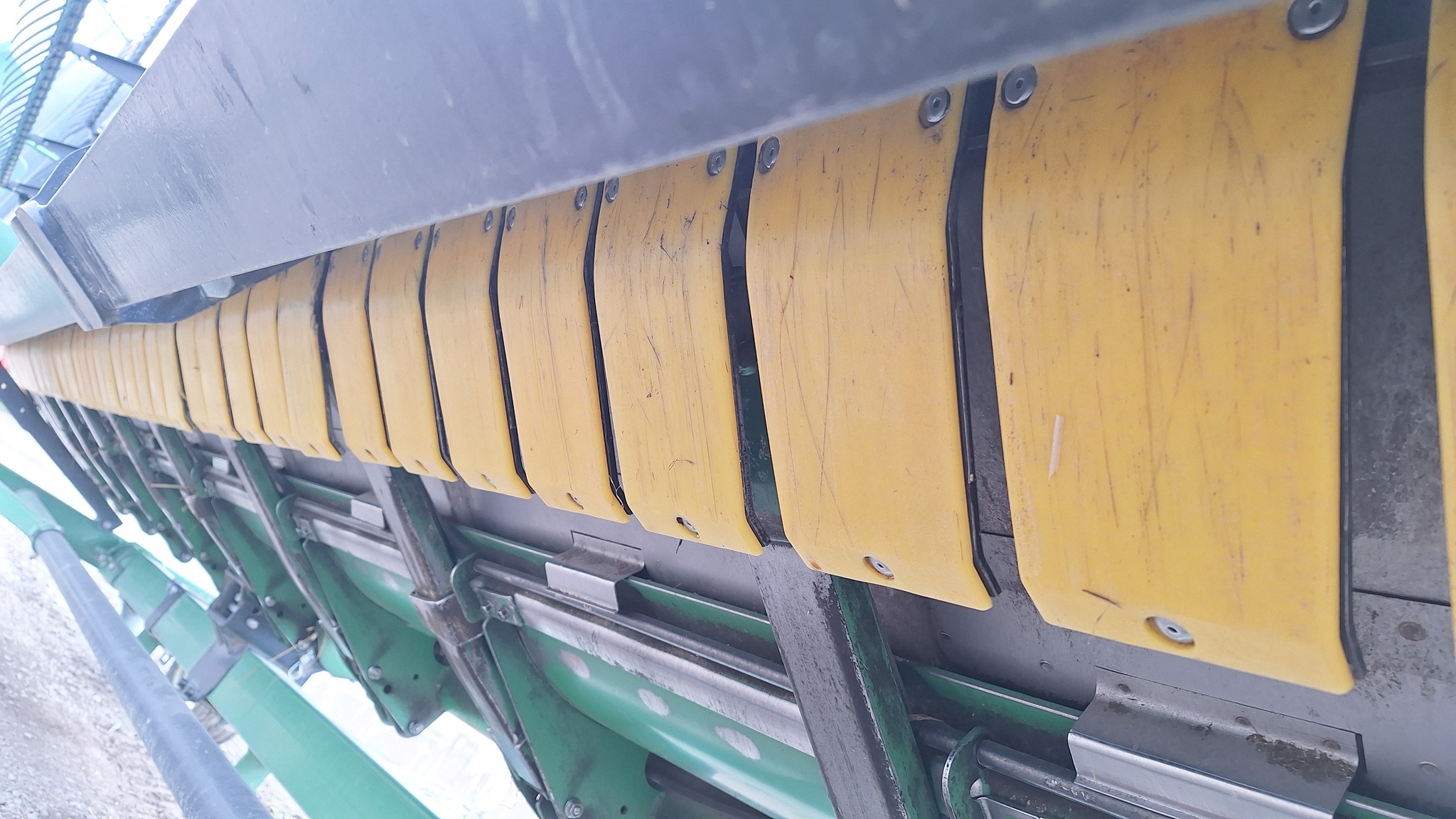 2017 John Deere 635F Image 1