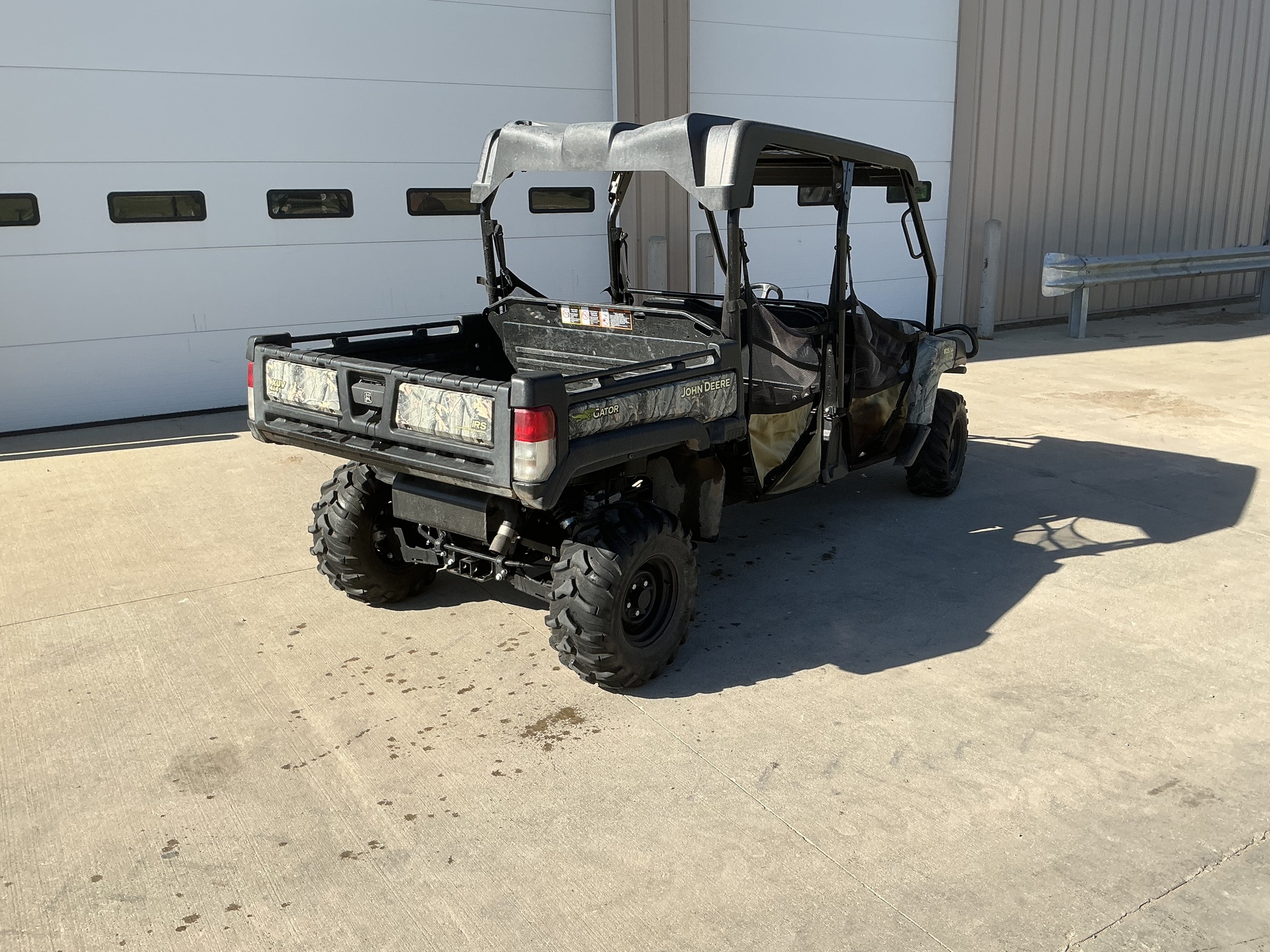 2015 John Deere XUV 825I S4 Image 3