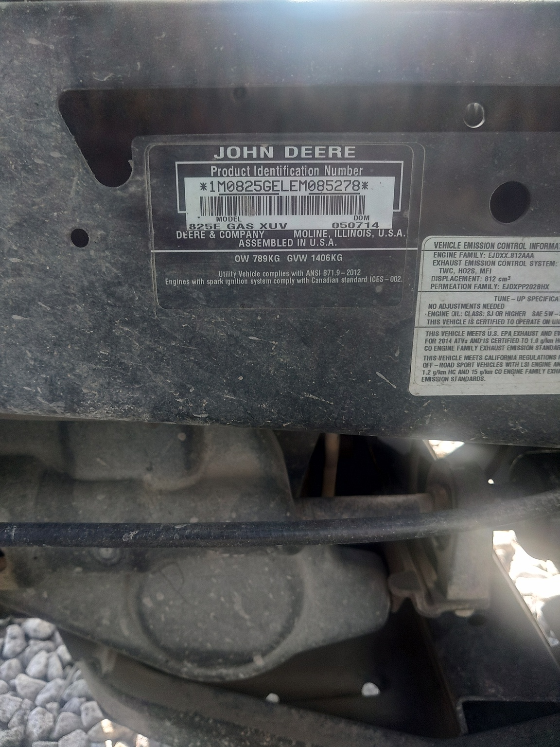 2014 John Deere XUV 825i Power Steering Image 7