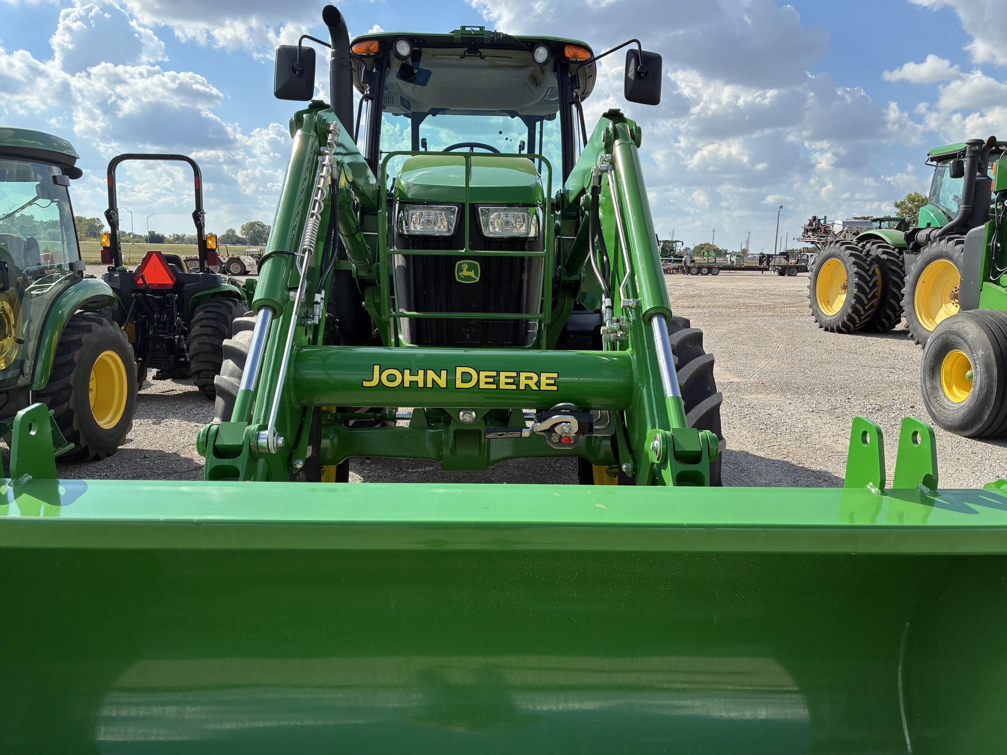 2024 John Deere 6120E Image 2