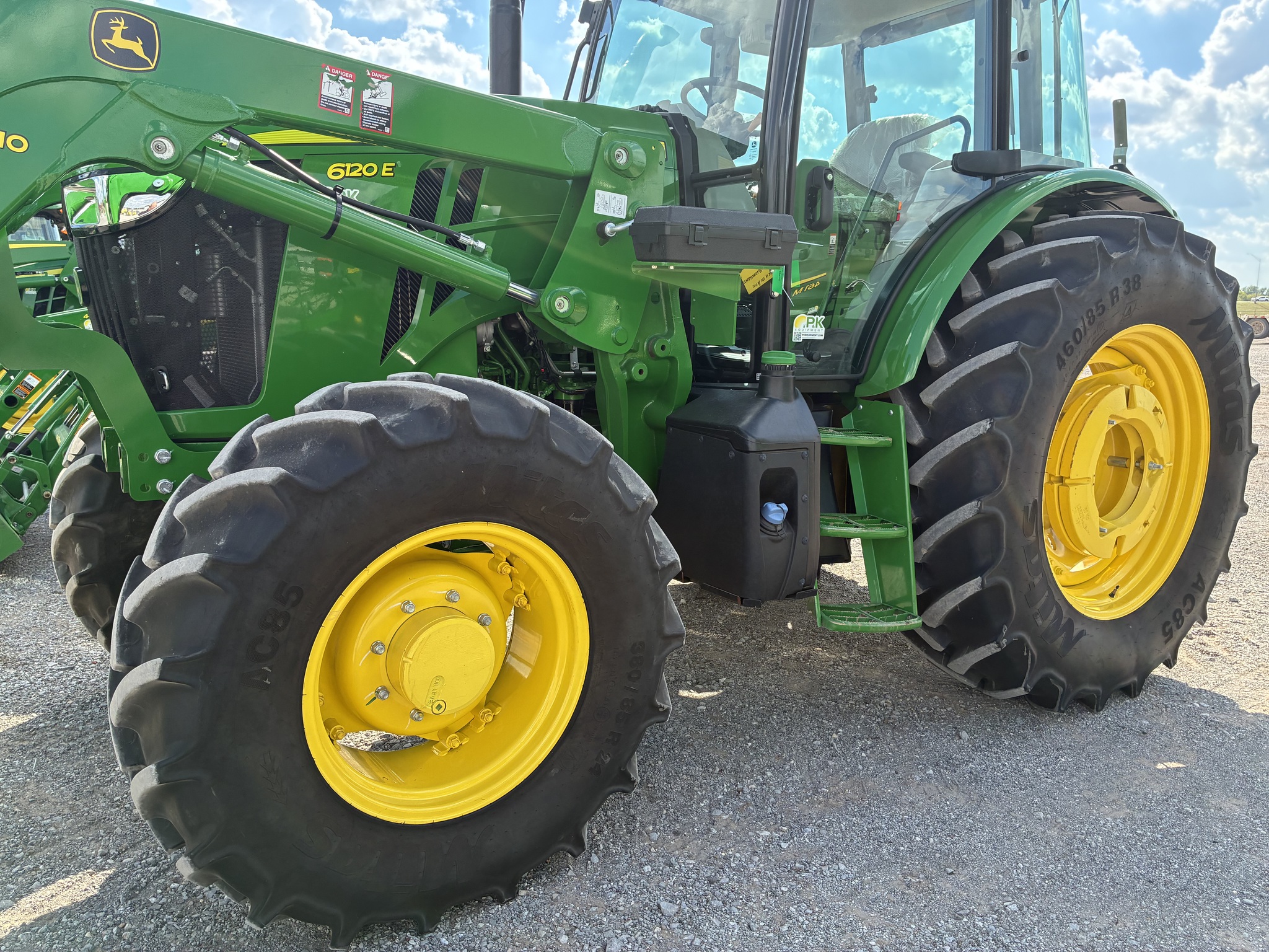 2024 John Deere 6120E Image 1