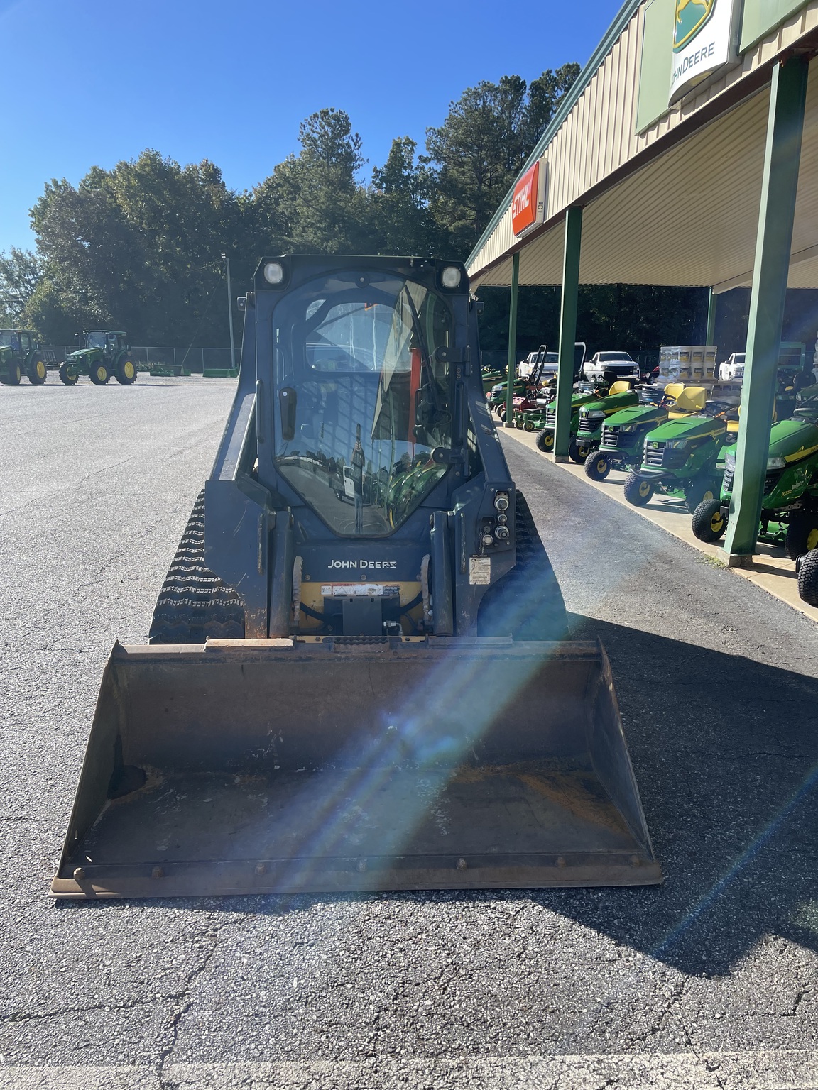 2022 John Deere 317G Image 4