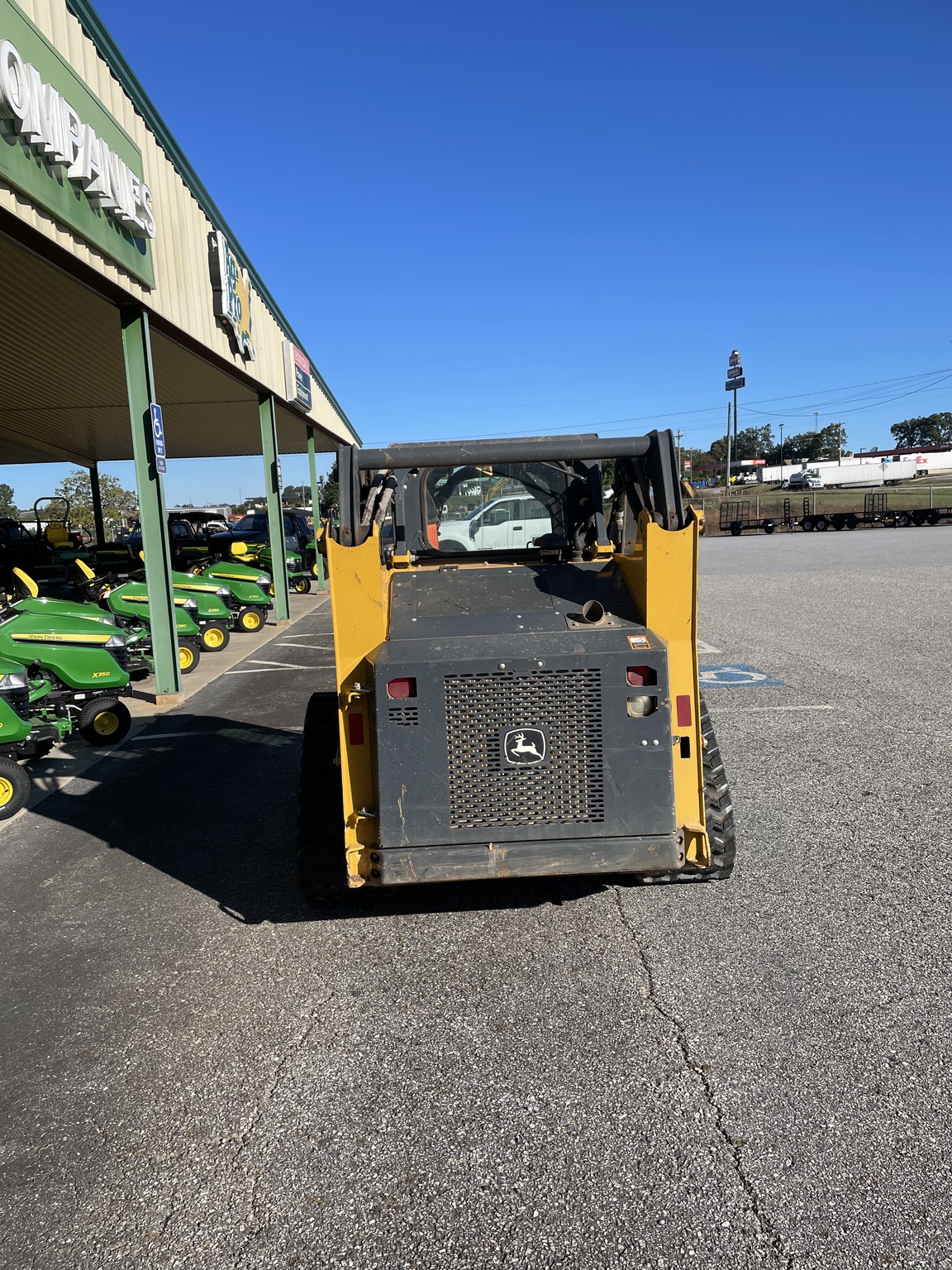 2022 John Deere 317G Image 3