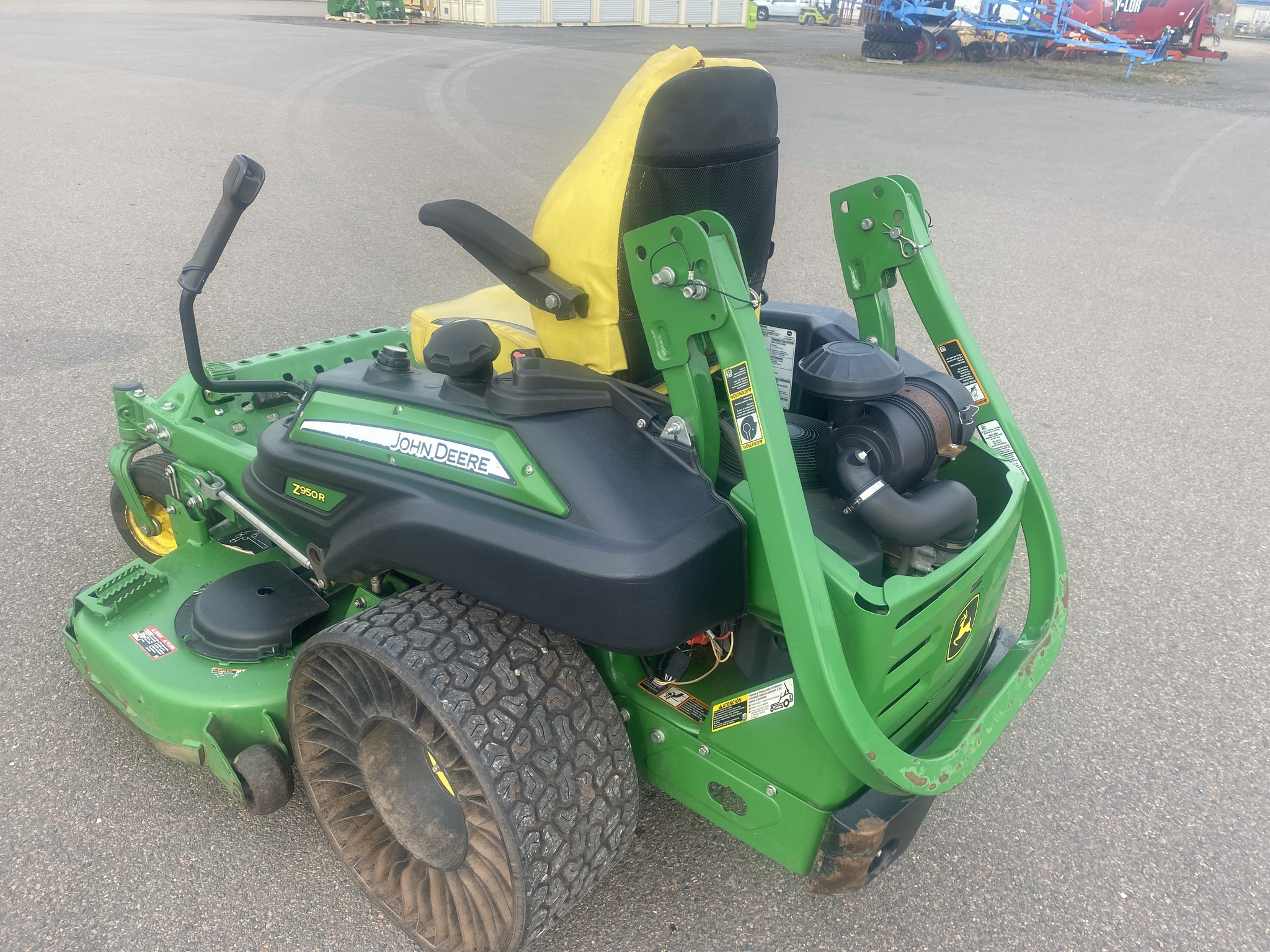 2022 John Deere Z950R Image 5