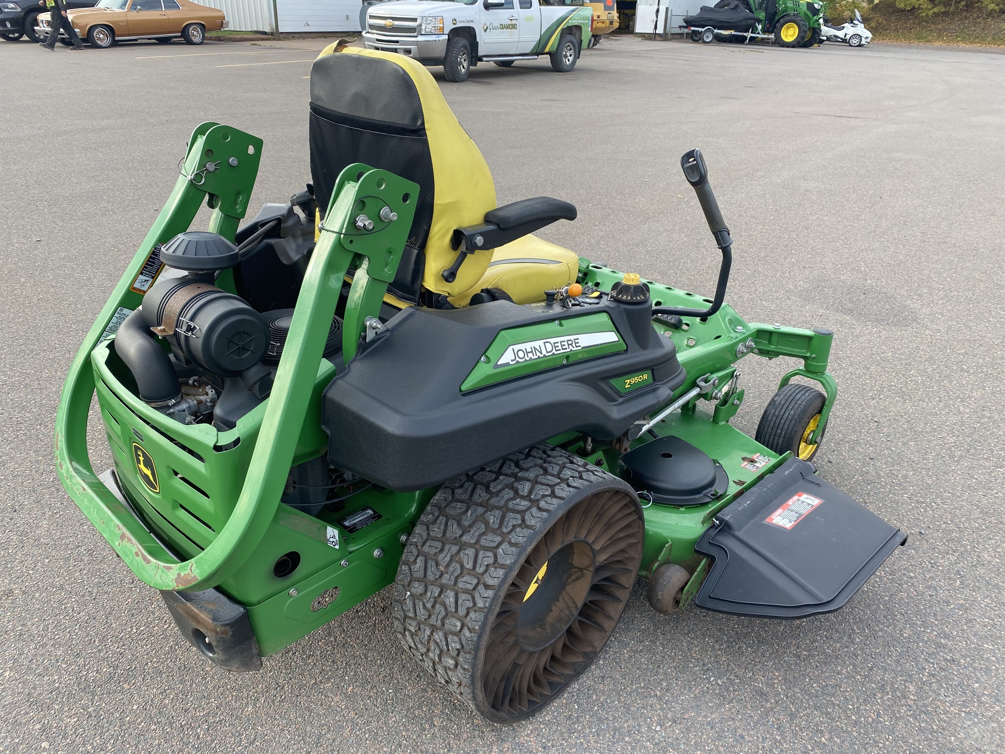2022 John Deere Z950R Image 10