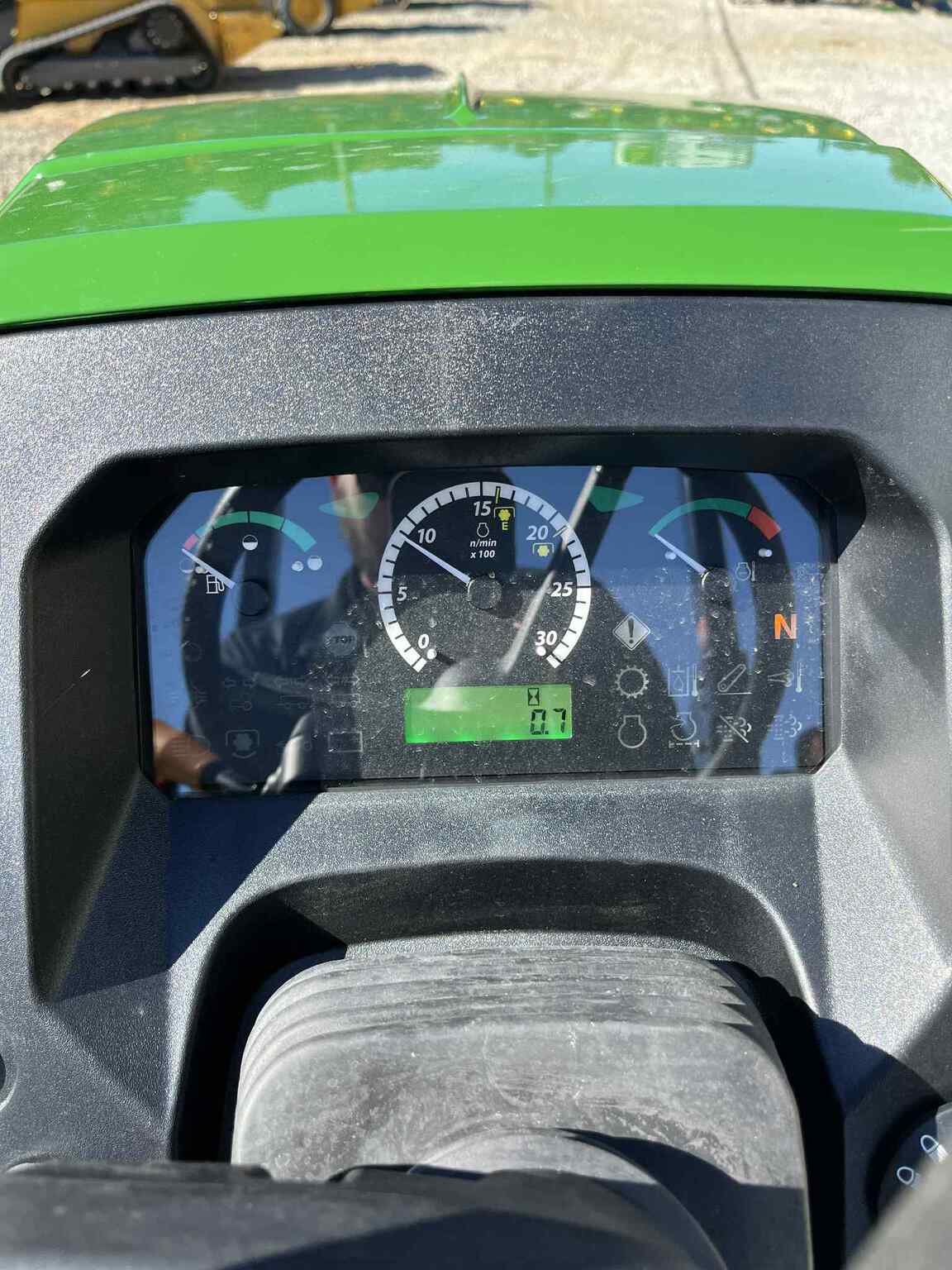 2025 John Deere 5060E Image 6