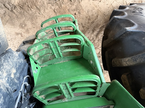 Photo of 2025 John Deere 6110M