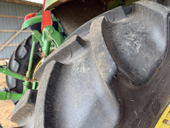 Photo of 2025 John Deere 6110M