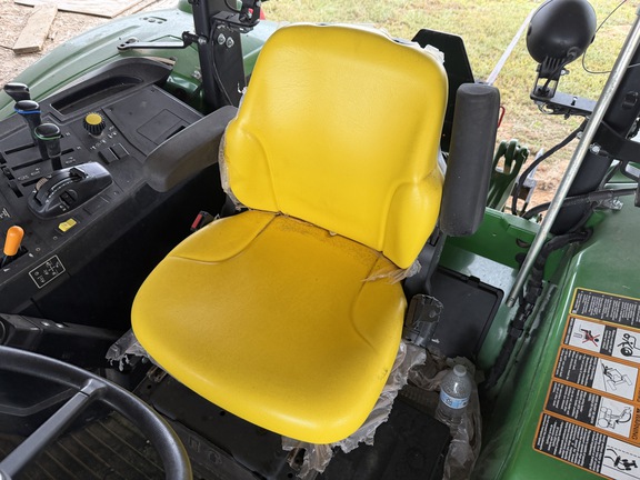 Photo of 2025 John Deere 6110M