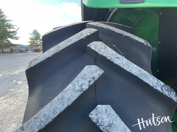 Photo of 2025 John Deere 6110M