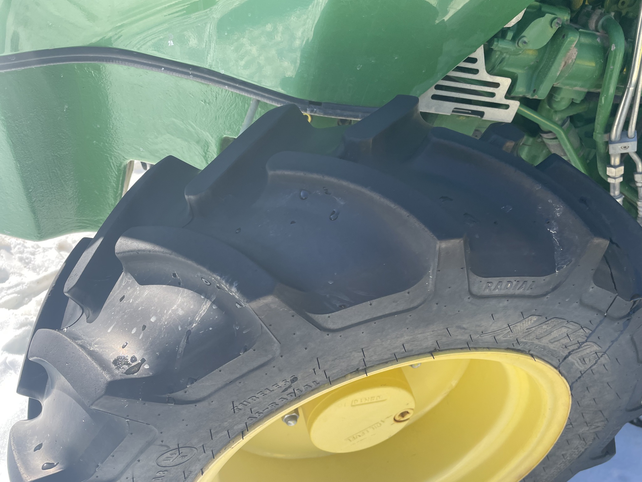 2017 John Deere 5100GN Image 8