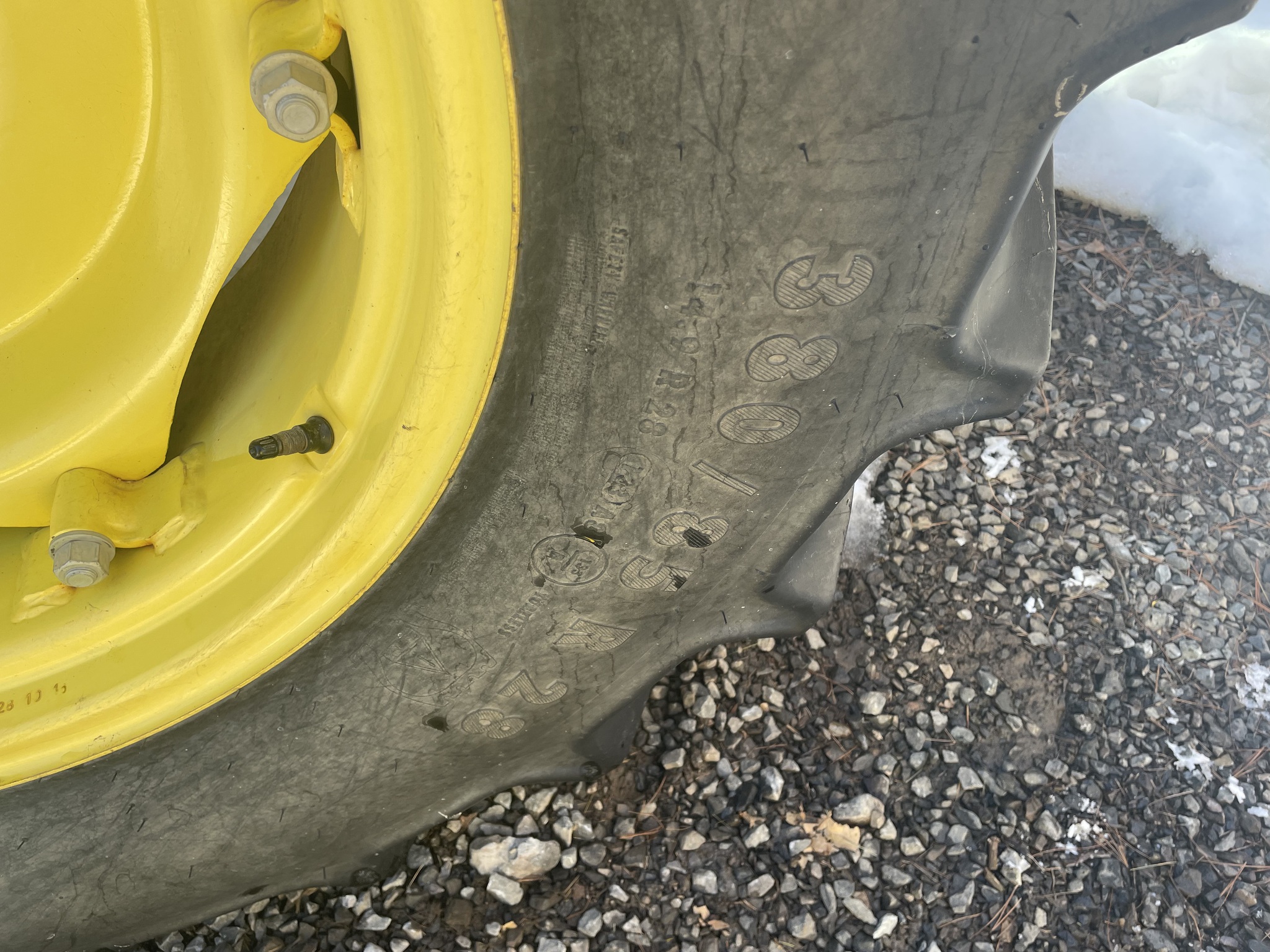 2017 John Deere 5100GN Image 11