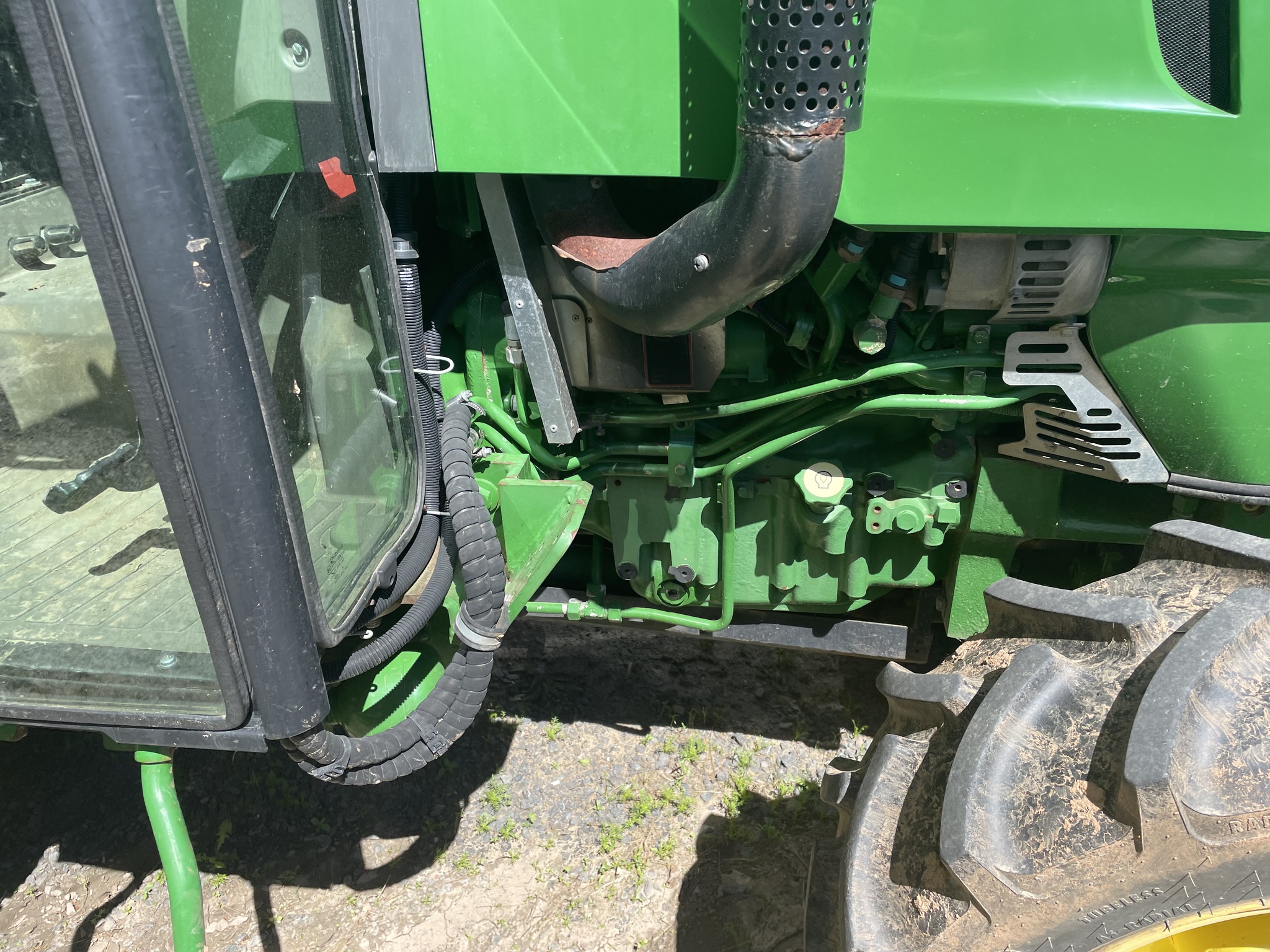 2017 John Deere 5100GN Image 5