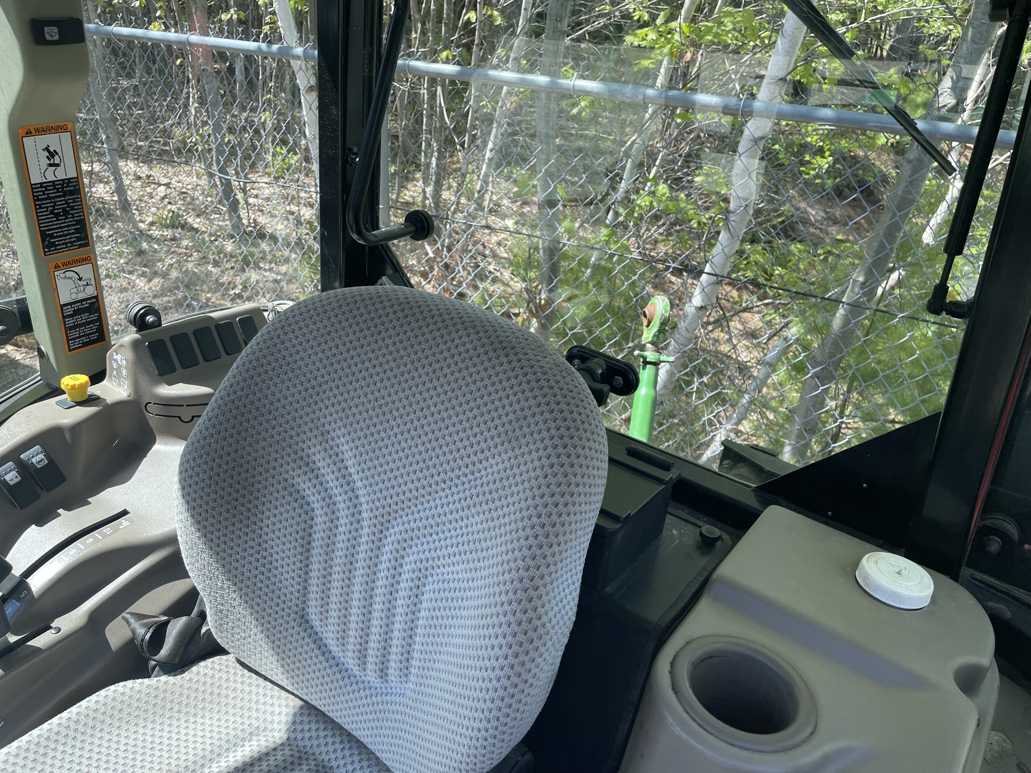 2017 John Deere 5100GN Image 17