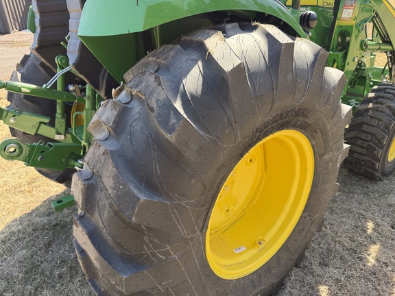 2025 John Deere 4066M - Photo13