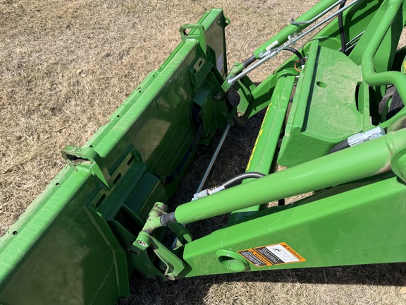 2025 John Deere 4066M - Photo17