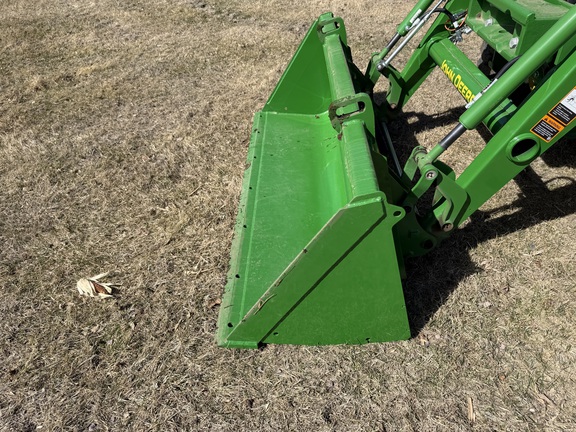 2025 John Deere 4066M - Photo18