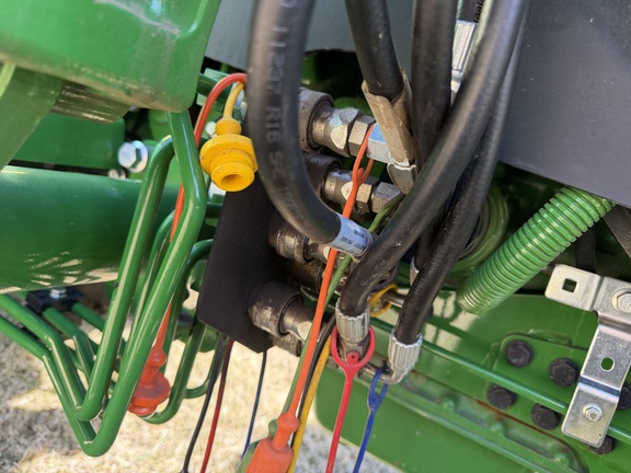 2025 John Deere 4066M - Photo23