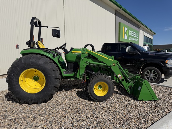 2025 John Deere 4066M - Photo2