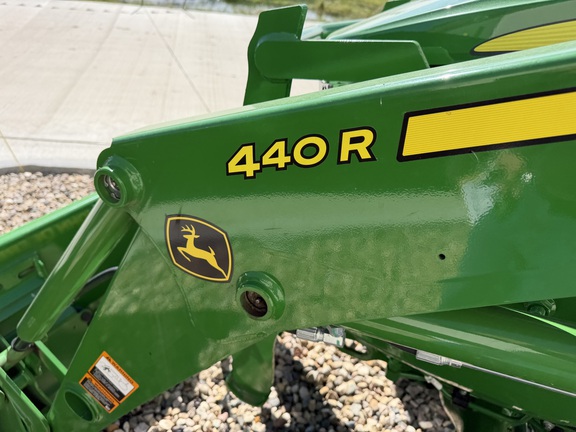 2025 John Deere 4066M - Photo14