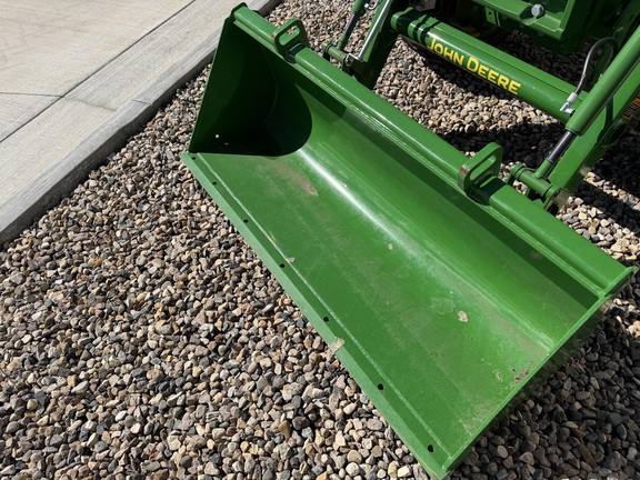 2025 John Deere 4066M - Photo18