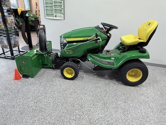 2024 John Deere X390 Image 2