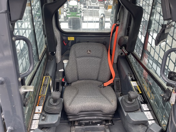 2024 John-Deere 325G