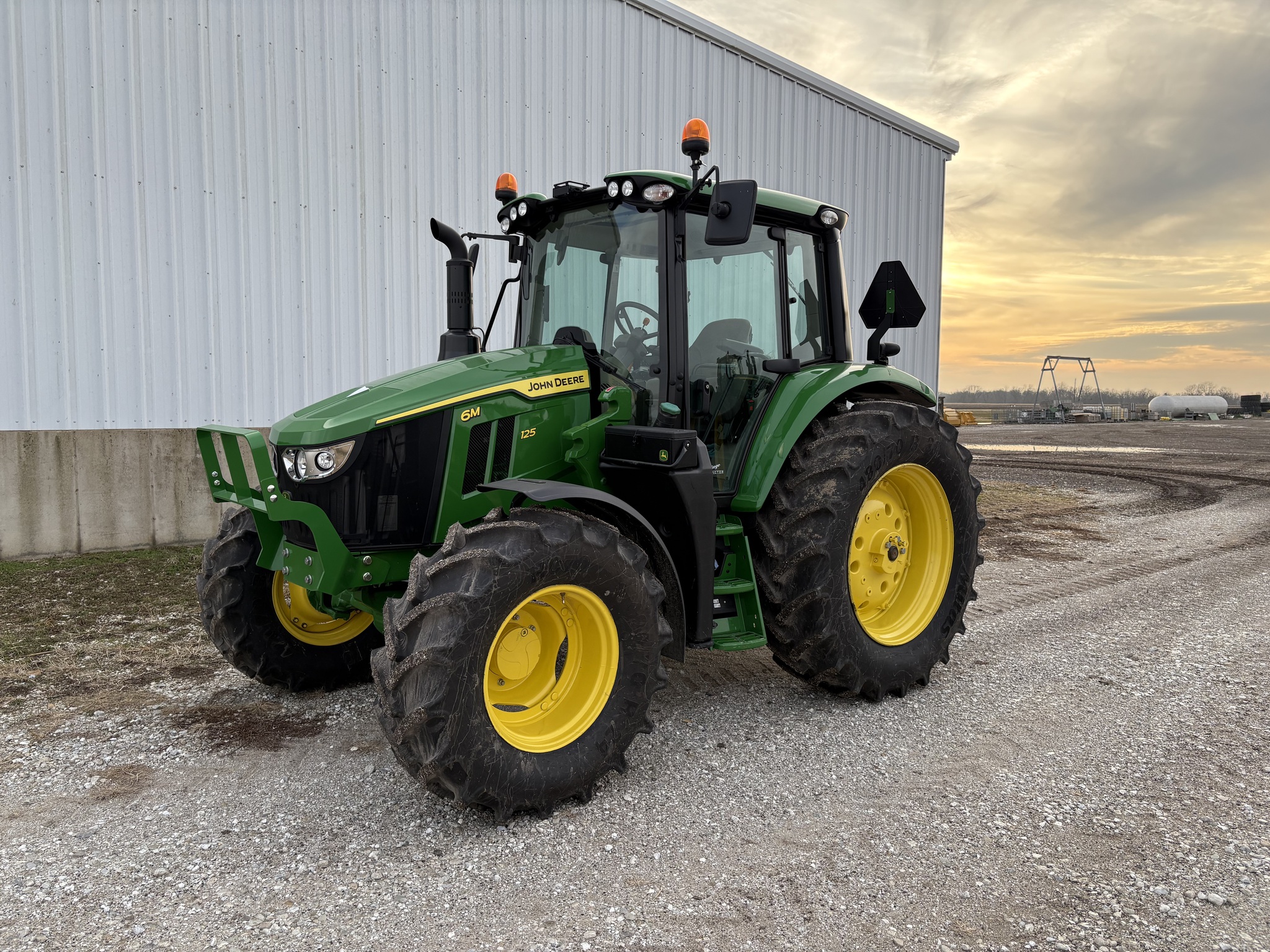  2025 John Deere 6M 125 at Heritage Tractor in Carthage, IL