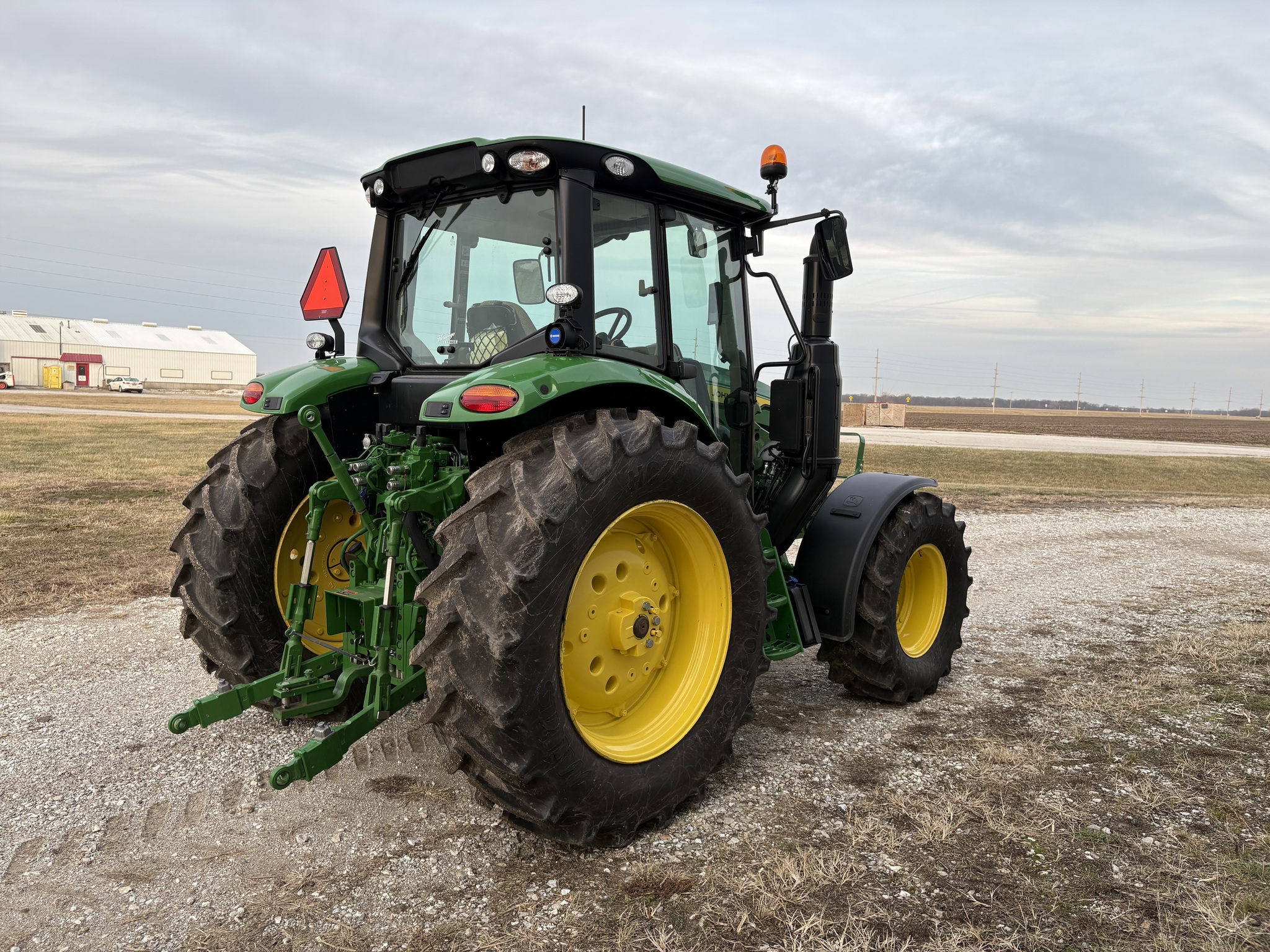 2025 John Deere 6M 125 at Heritage Tractor in Carthage, IL