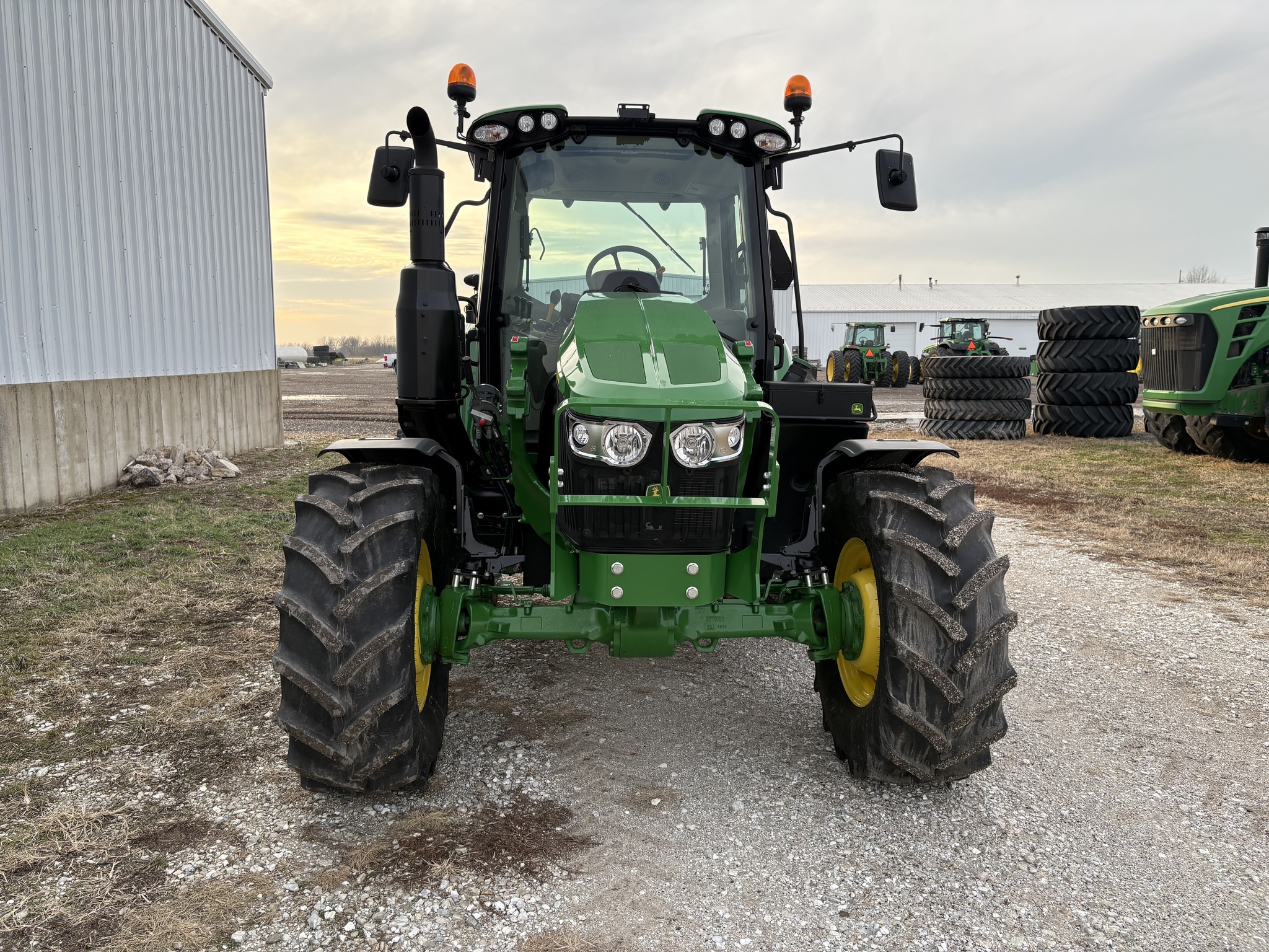  2025 John Deere 6M 125 at Heritage Tractor in Carthage, IL