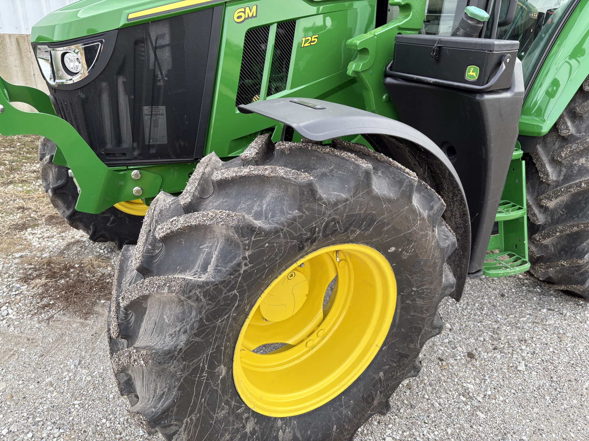  2025 John Deere 6M 125 at Heritage Tractor in Carthage, IL