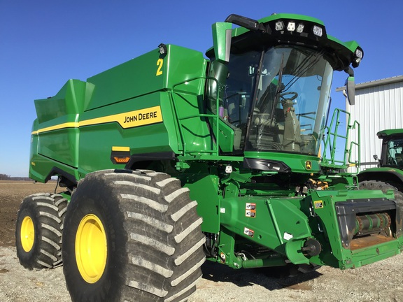2025 John-Deere S7 800