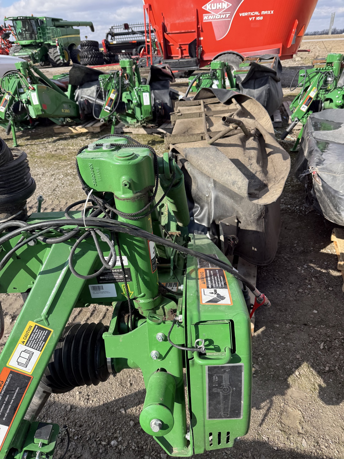 2022 John Deere R280 Image 3