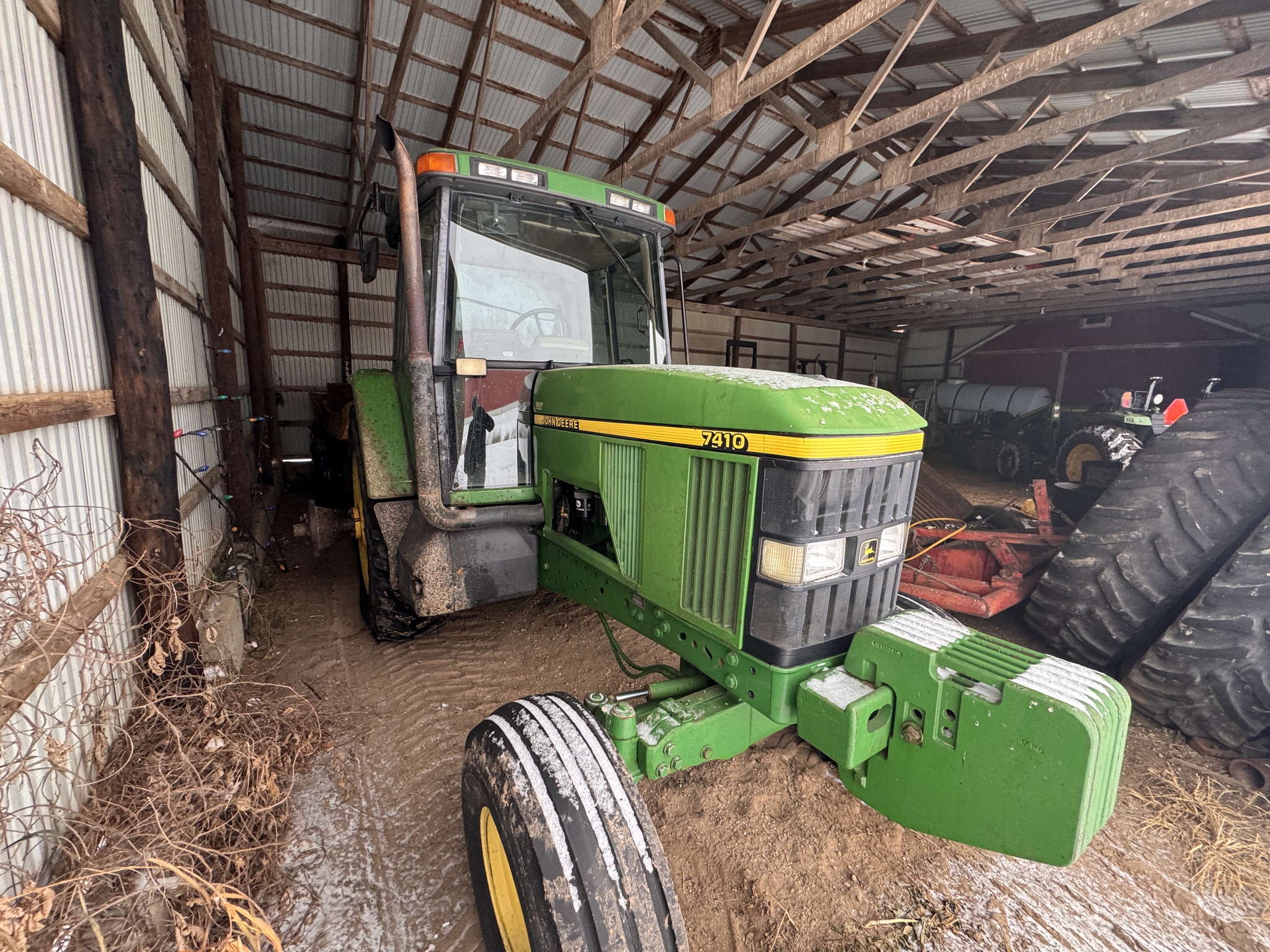 1997 John Deere 7410 Image 2