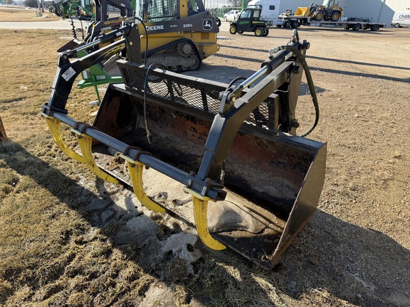2018 MDS 1 yard Bucket/grapple - Photo7