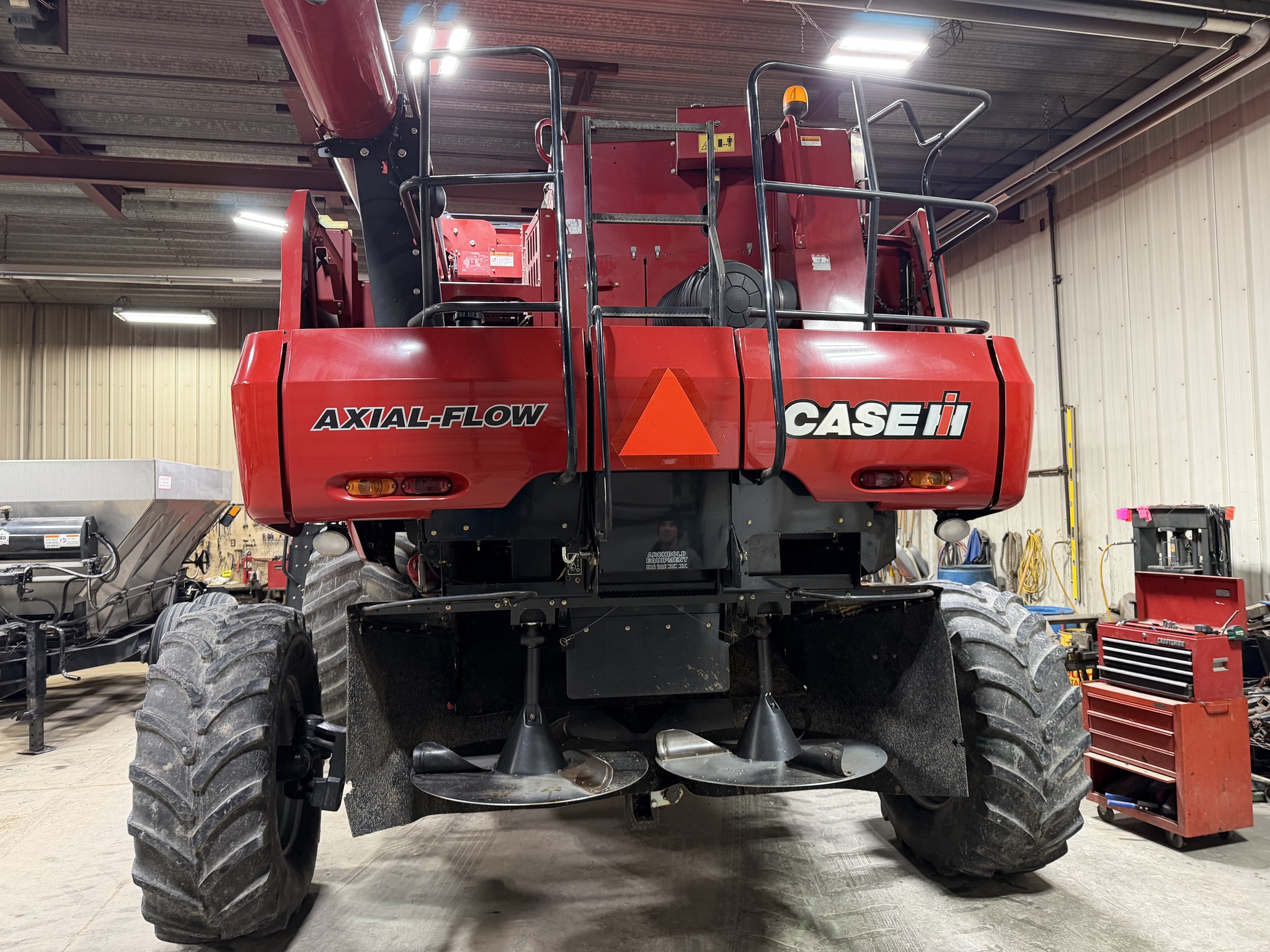 2011 Case IH 5088 Image 3