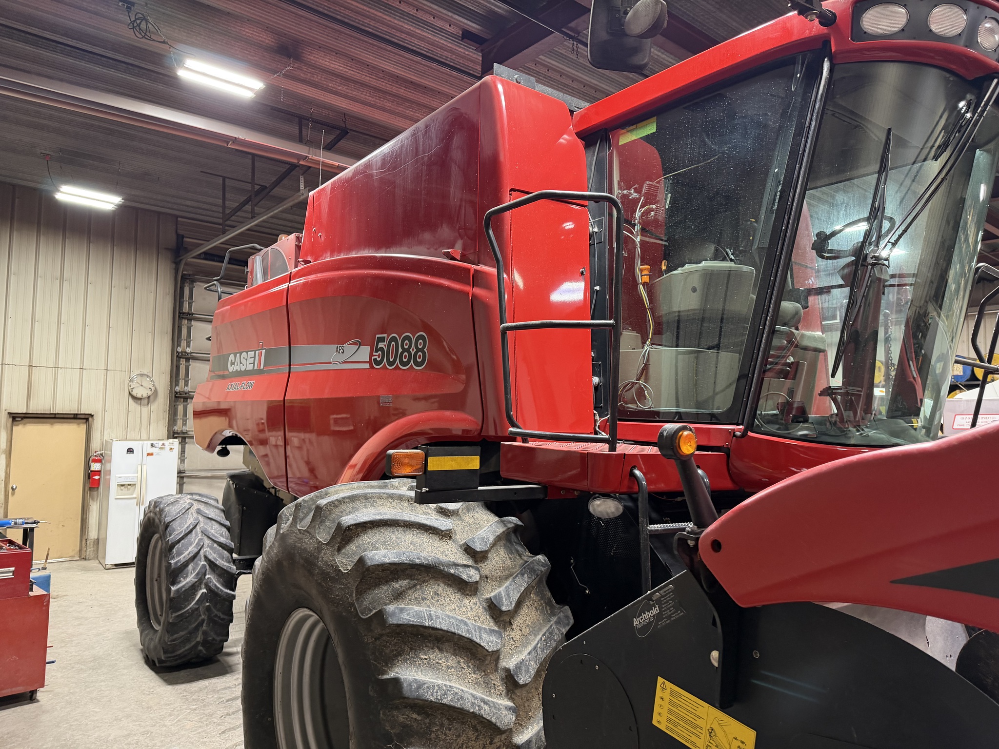 2011 Case IH 5088 Image 6