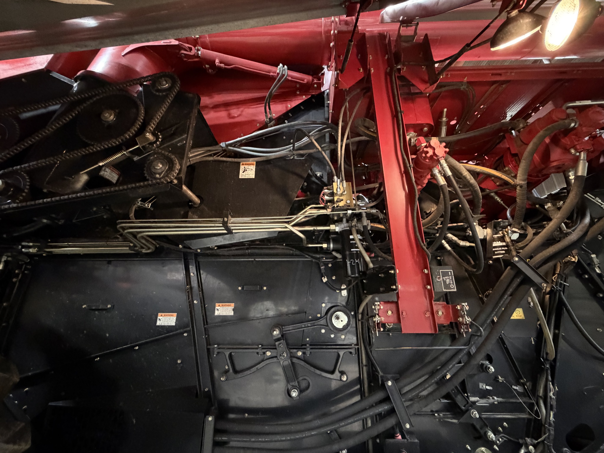 2011 Case IH 5088 Image 10