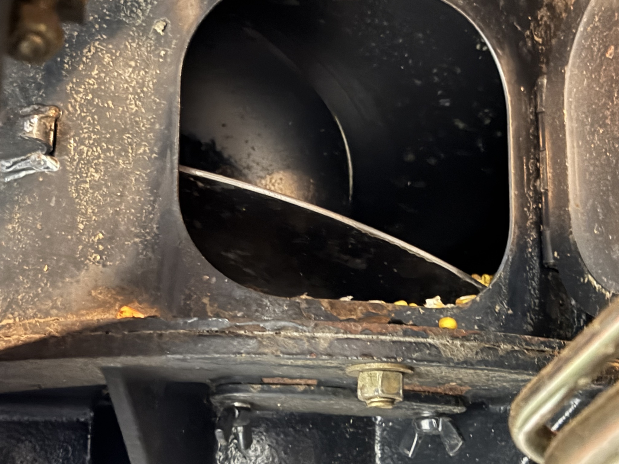 2011 Case IH 5088 Image 16