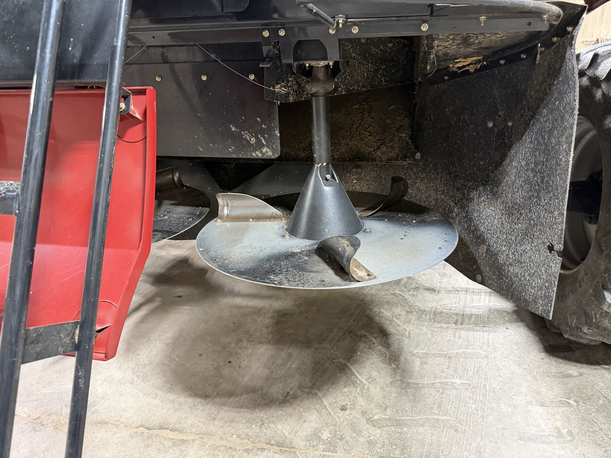 2011 Case IH 5088 Image 25