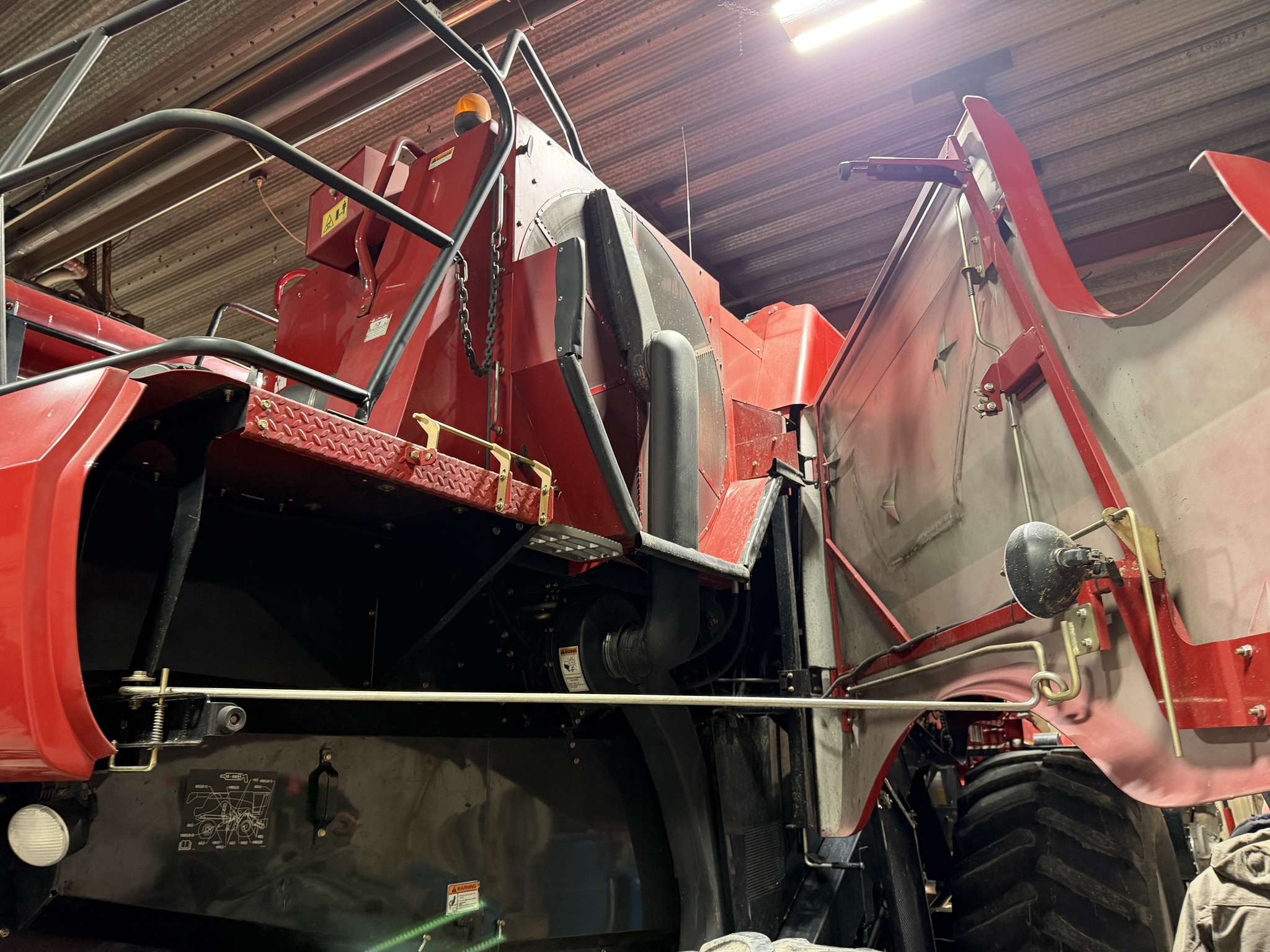 2011 Case IH 5088 Image 27